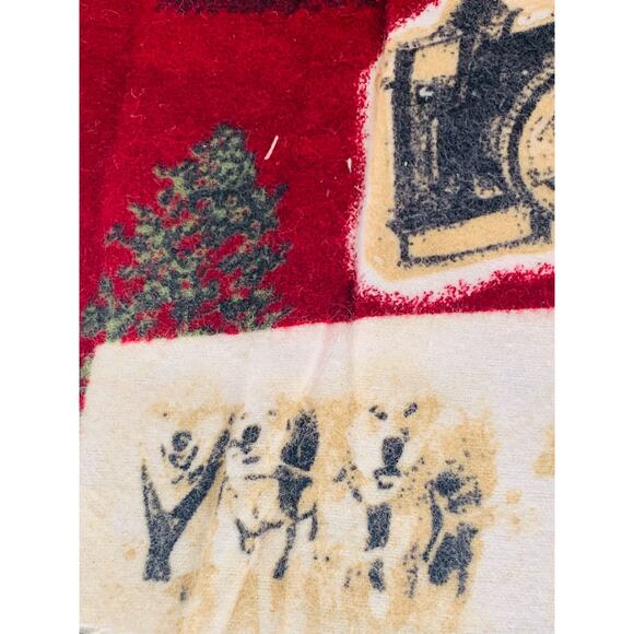 Flannel Fabric Red Wildlife Northwoods Beige Black Safari 1/2 Yard 45 Inch Wide - Picture 4 of 6